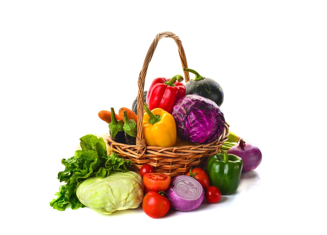 cesta-llena-de-verduras
